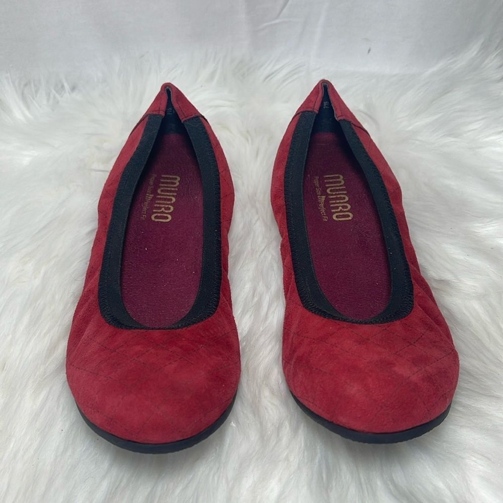 Munro Vicki Red Suede Quilted Design Flats Sz 7.5 - Picture 3 of 7